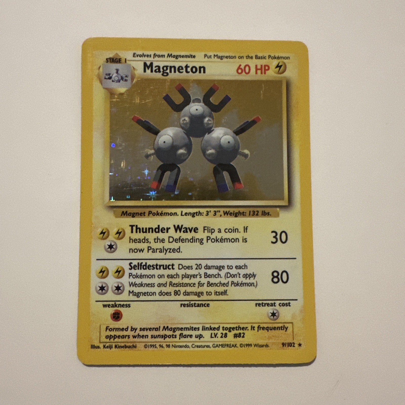 Magneton 9/102 | Base Set Unlimited | Holo | Pokemon Card TCG
