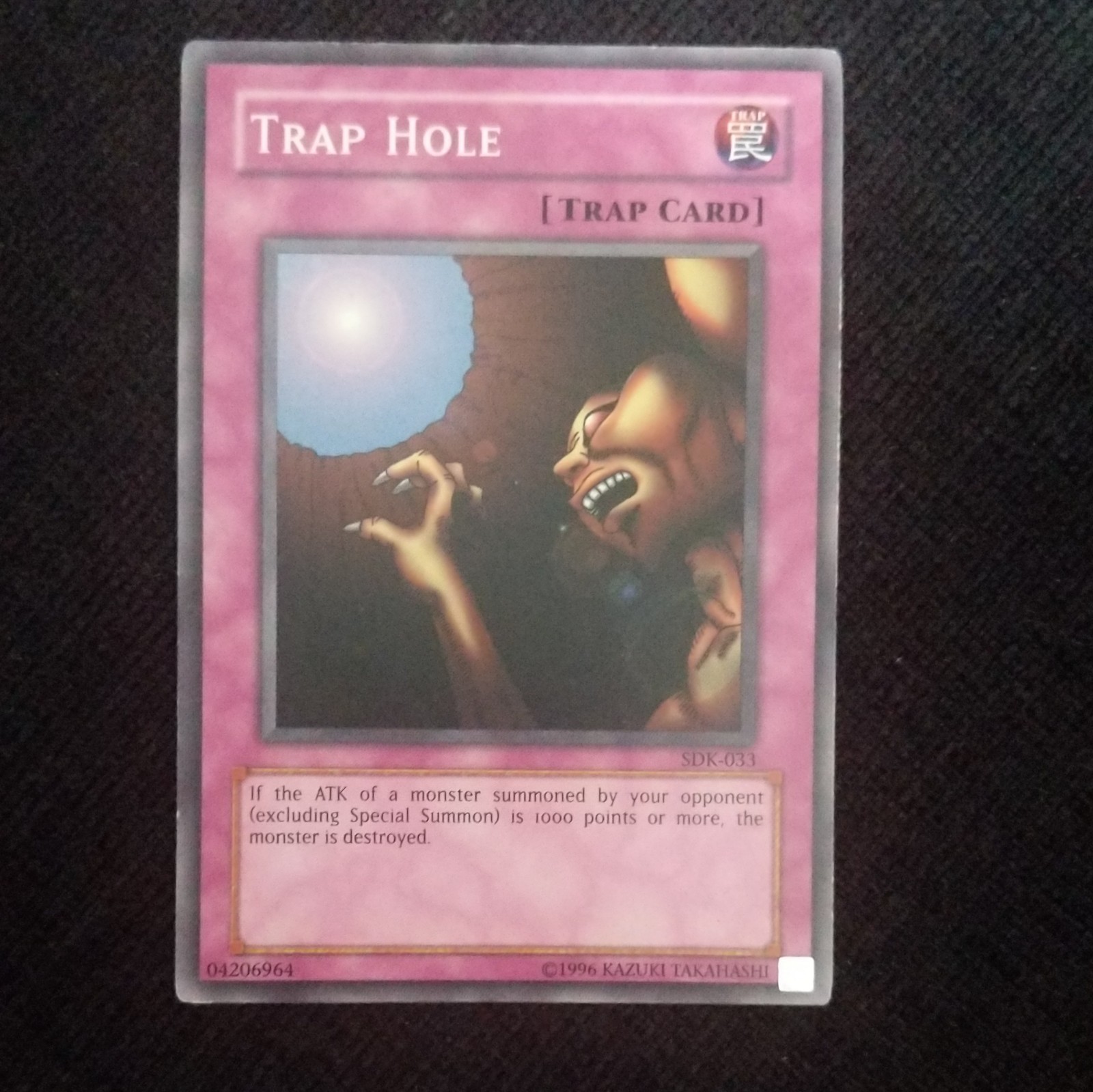 Konami Trap Hole Trap Card SDK-033 Starter Deck Kaiba English Regular Common