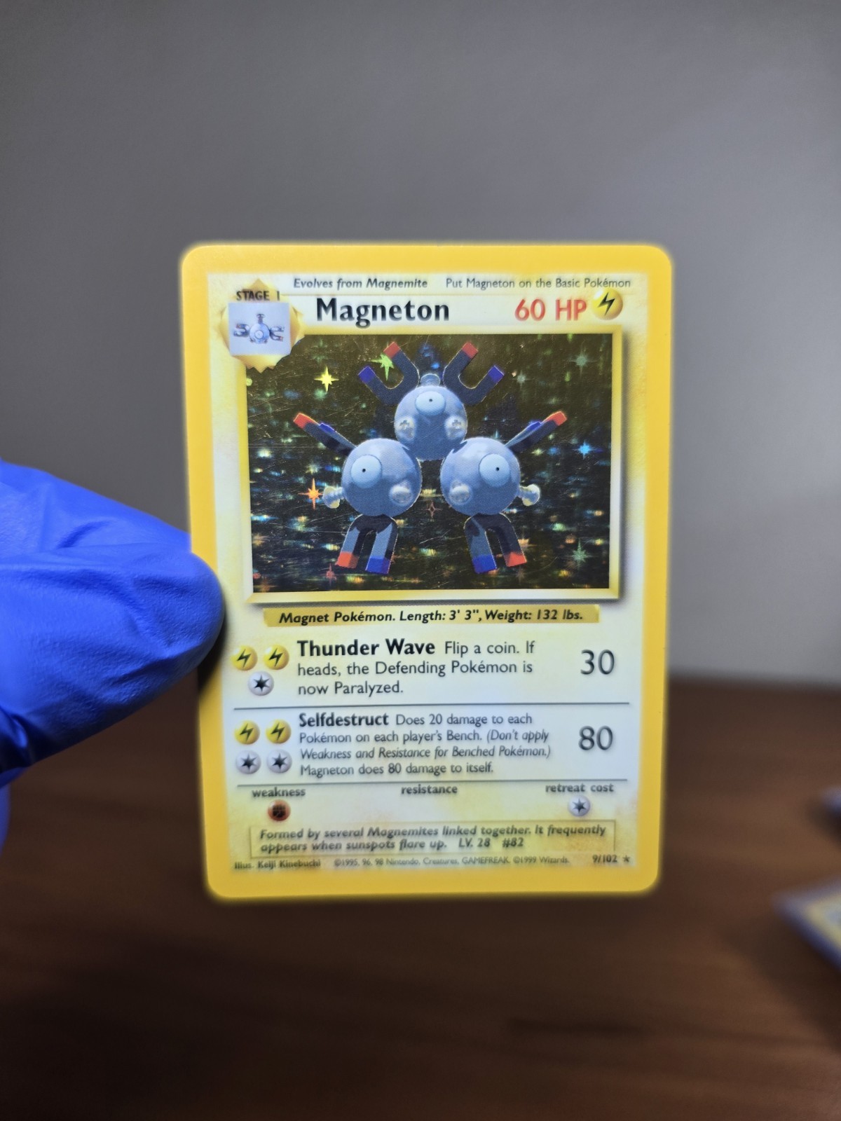 Magneton Holo Rare Base Set 009/102 HP
