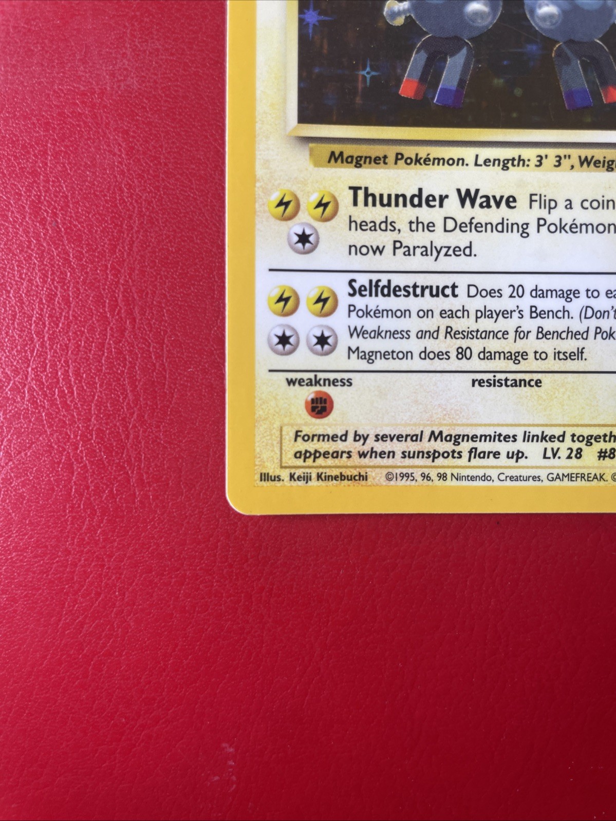 Magneton 009/102 Base Set Holo Pokemon Card