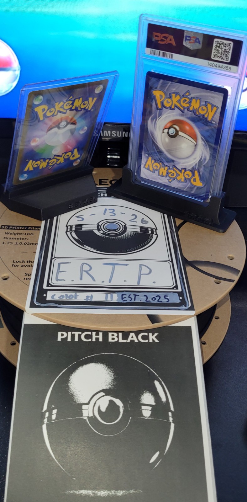 *Pitch Black E.R.T.P. Stand* Charizard V SWSH Sword & Shield Promo Card Holo FA