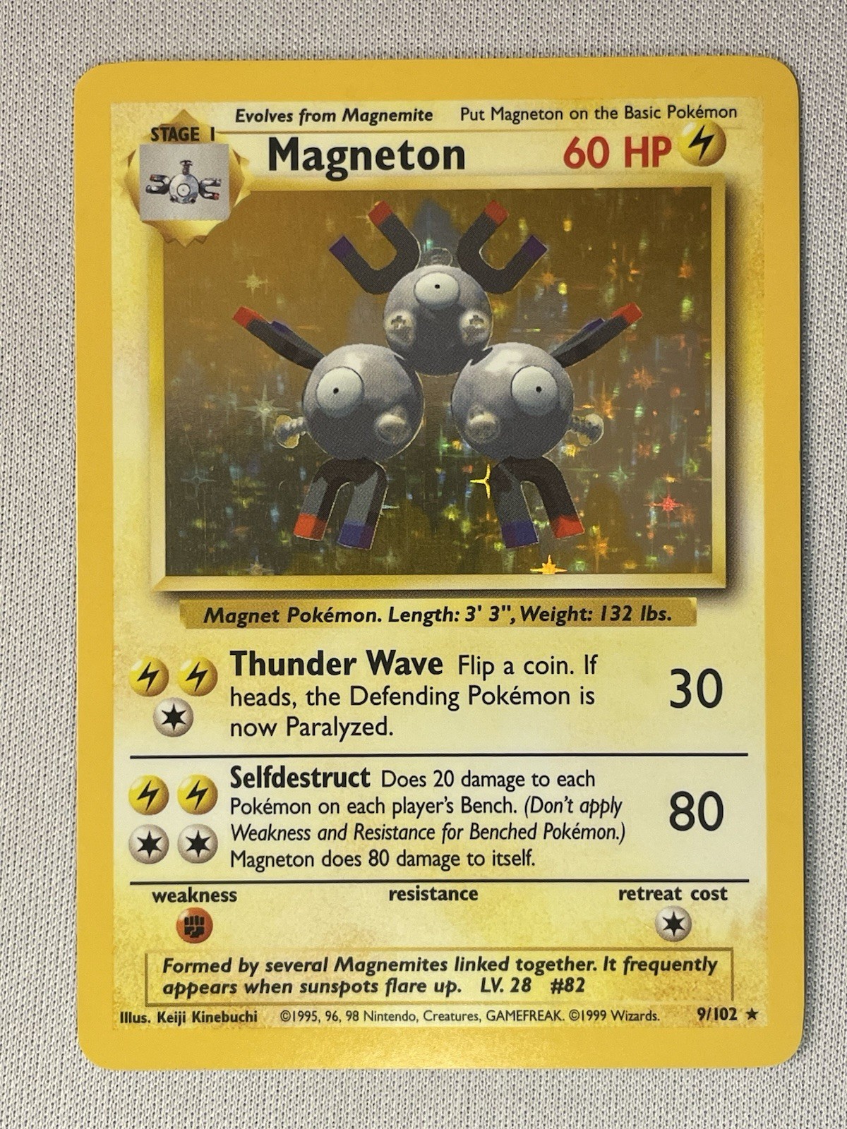 Magneton 009/102 Base Set Holo (NM/LP)