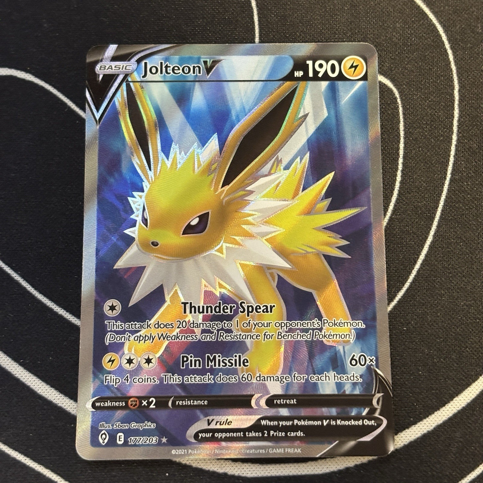 Vaporeon V Pokemon TCG Evolving Skies 172/203 Ultra Rare Full Art Holo 210 HP