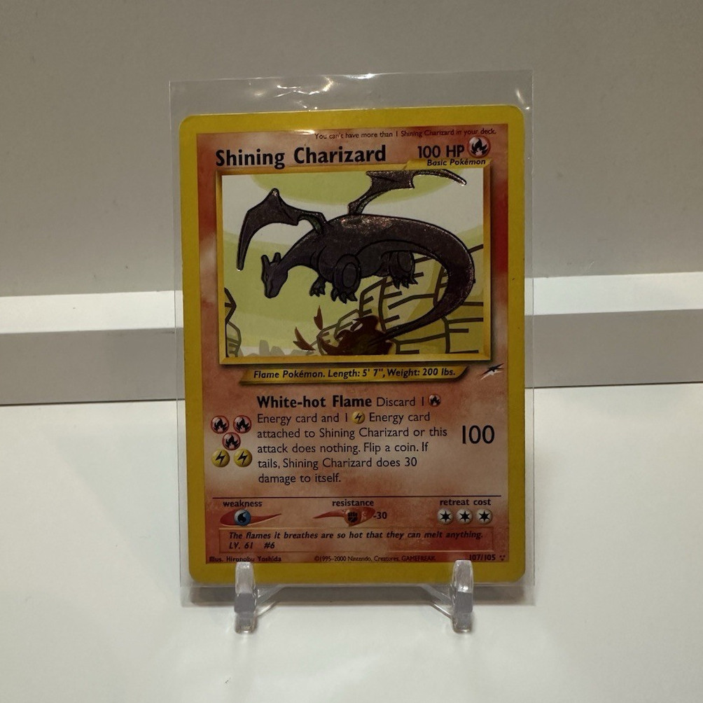 Pokemon Co. Shining Charizard 107/105 Neo Destiny Holo Secret Rare Unlimited