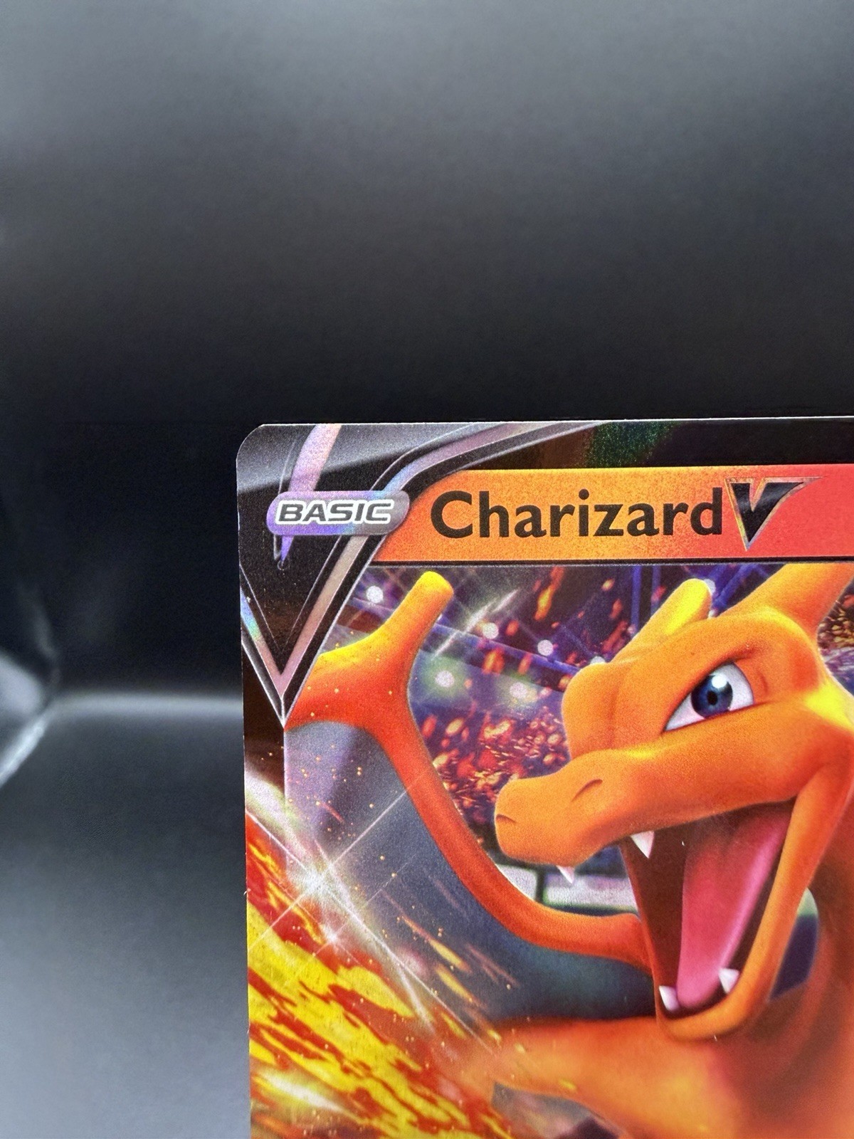 Charizard V – 19/189 – Ultra Rare Sword & Shield: Darkness Ablaze LP