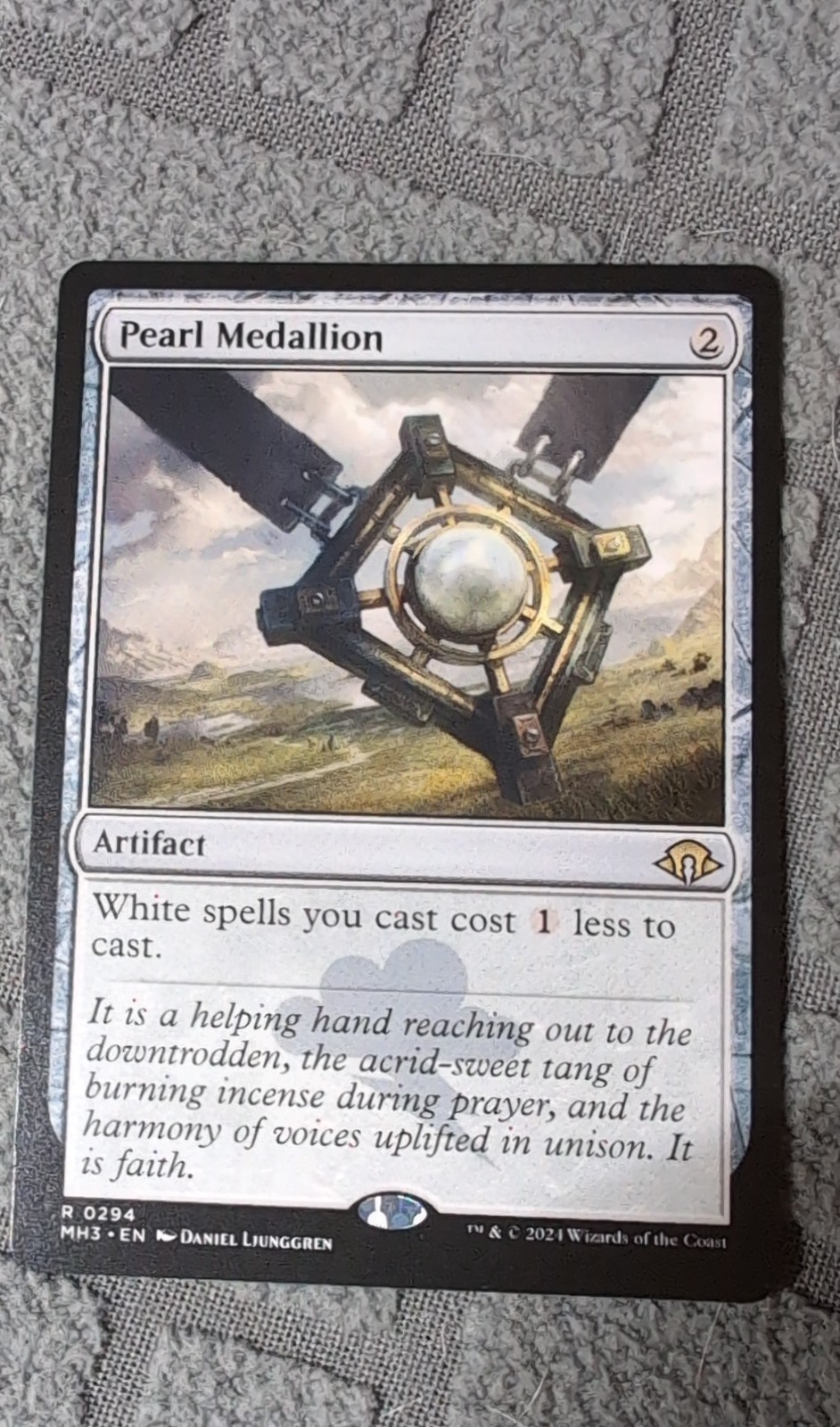 Pearl Medallion Commander Masters Regular