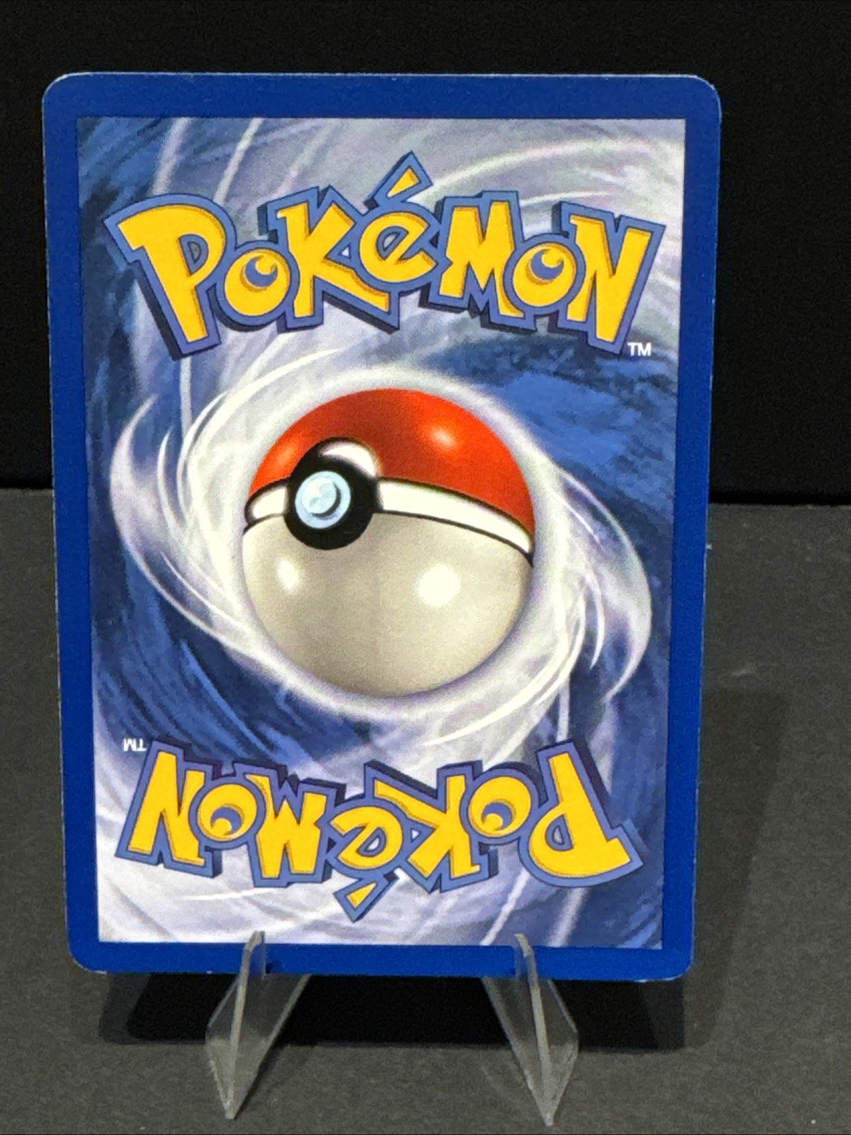 Kabutops 9/62 Fossil Holo (First Edition)