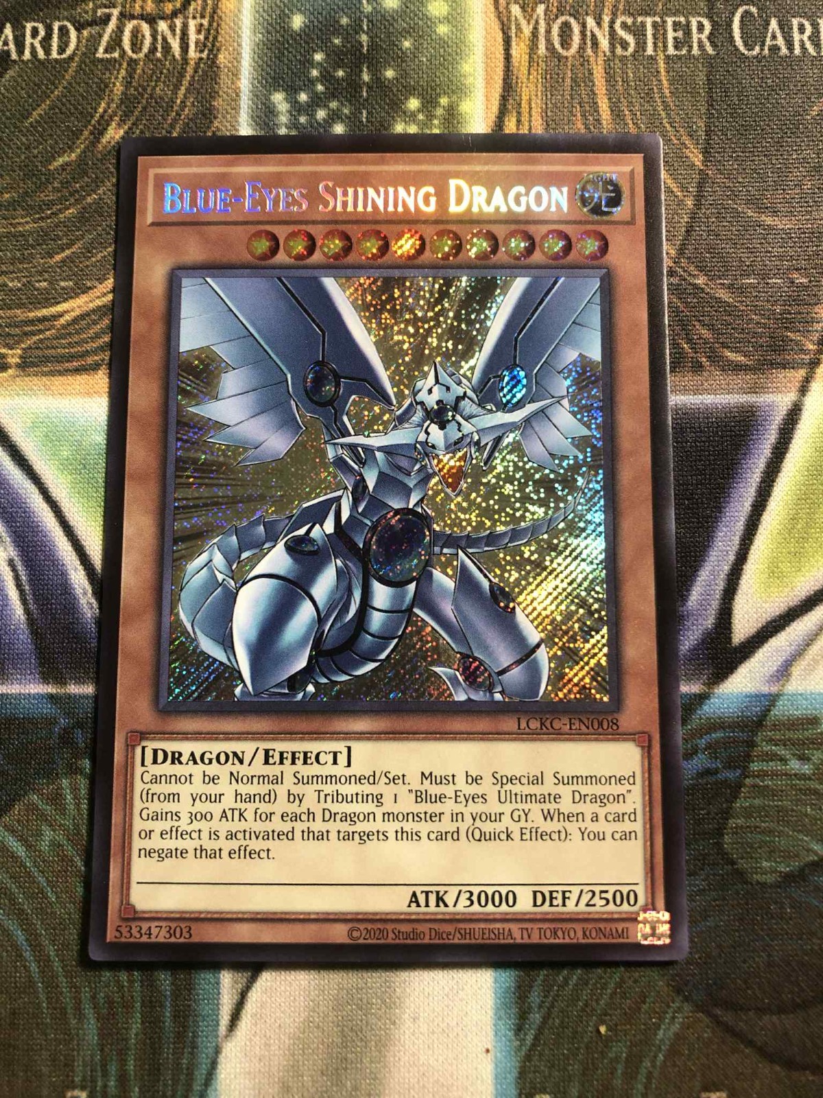 *** BLUE-EYES SHINING DRAGON *** SECRET RARE LCKC-EN008 YUGIOH!