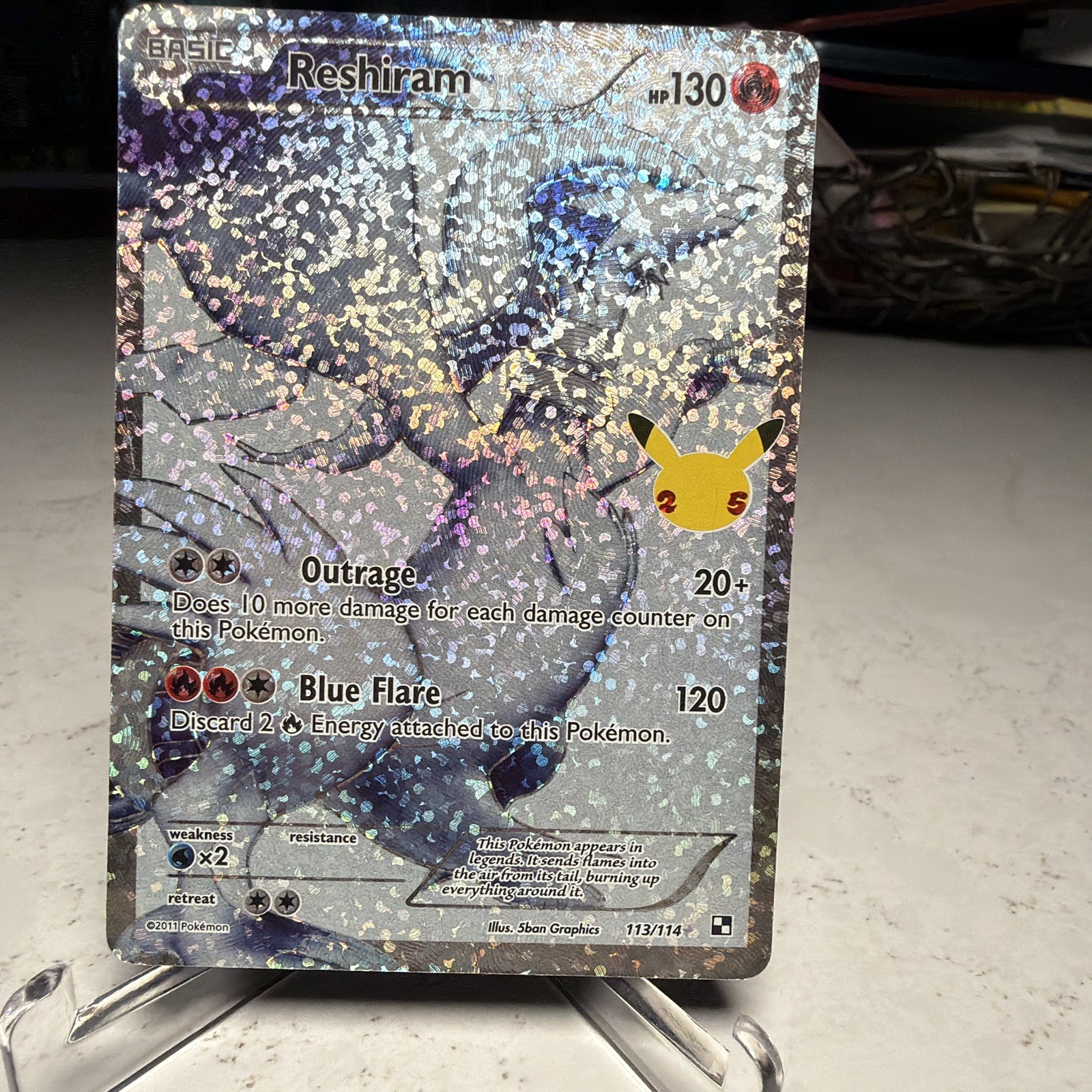Reshiram (113 Full Art) 113/114 Black & White Holo