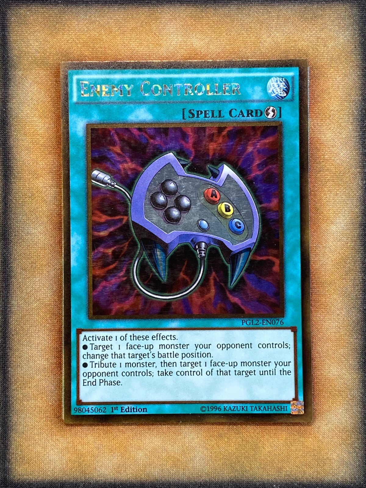 Yugioh Enemy Controller PGL2-EN076 Gold Rare 1st Ed NM