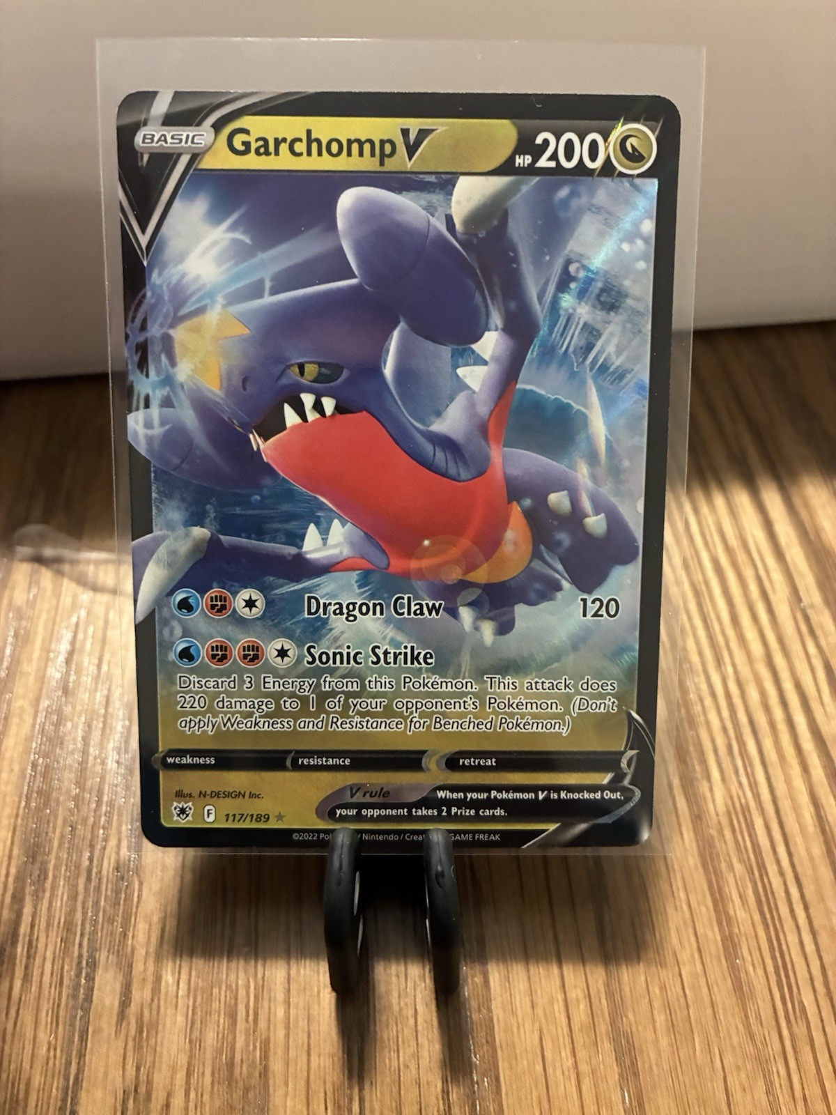Pokemon Garchomp v Ultra Rare Holo Card 117/189 2022 Astral Radiance