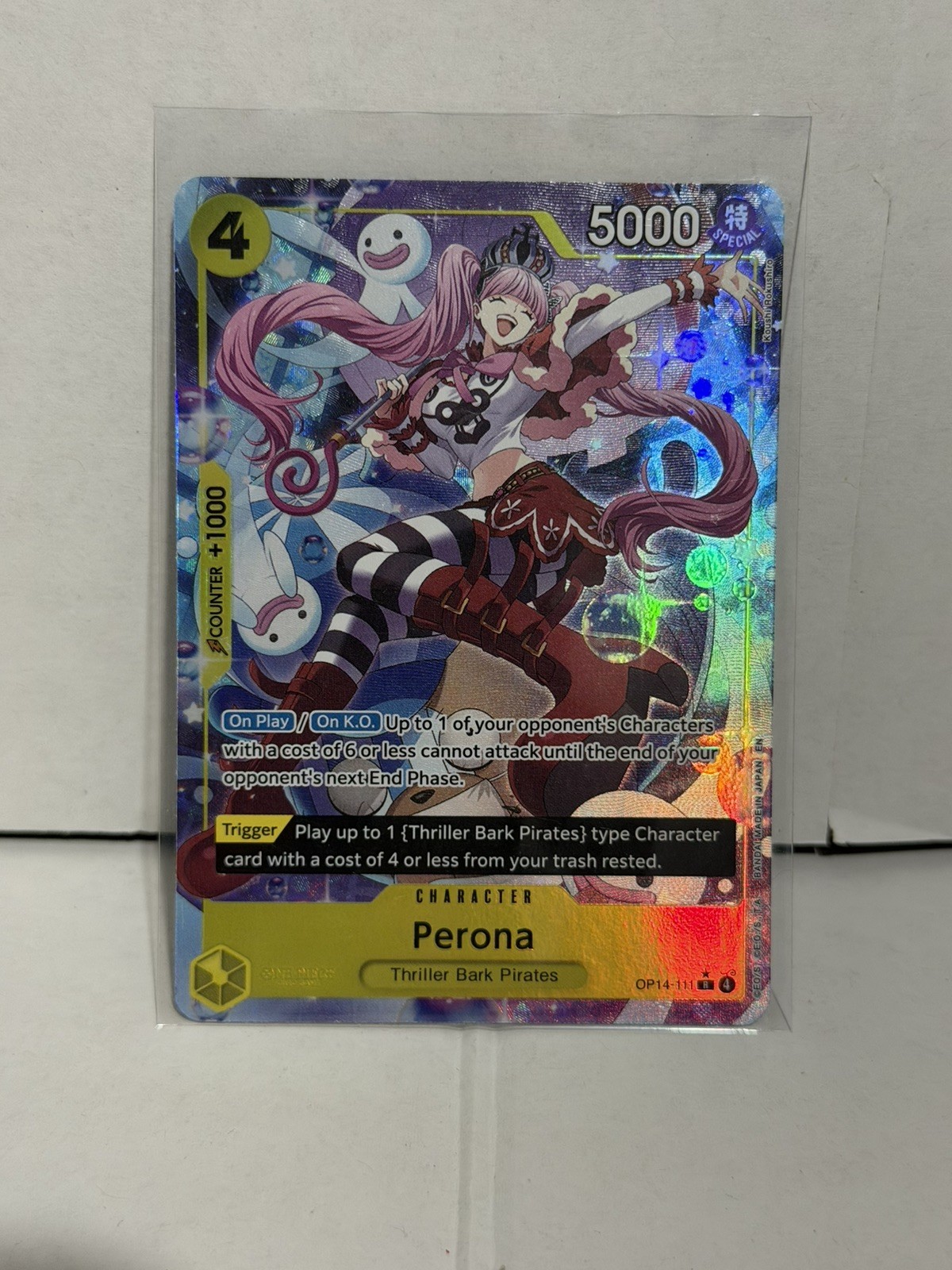 Perona – OP14-111 (Alternate Art) OP14-111 The Azure Sea’s Seven Foil (Alt Art)