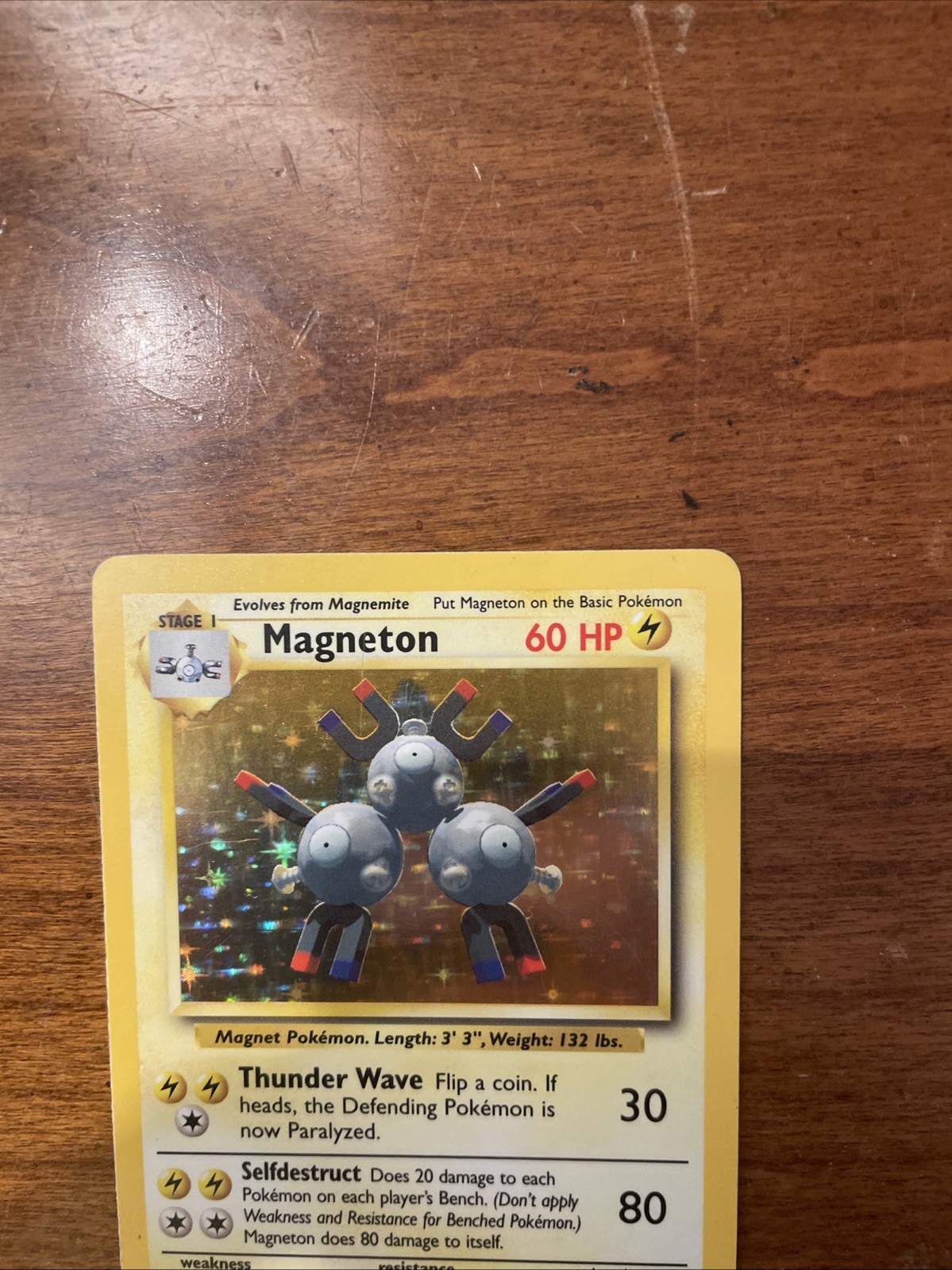 Pokemon Magneton 009/102 Base Set Holo