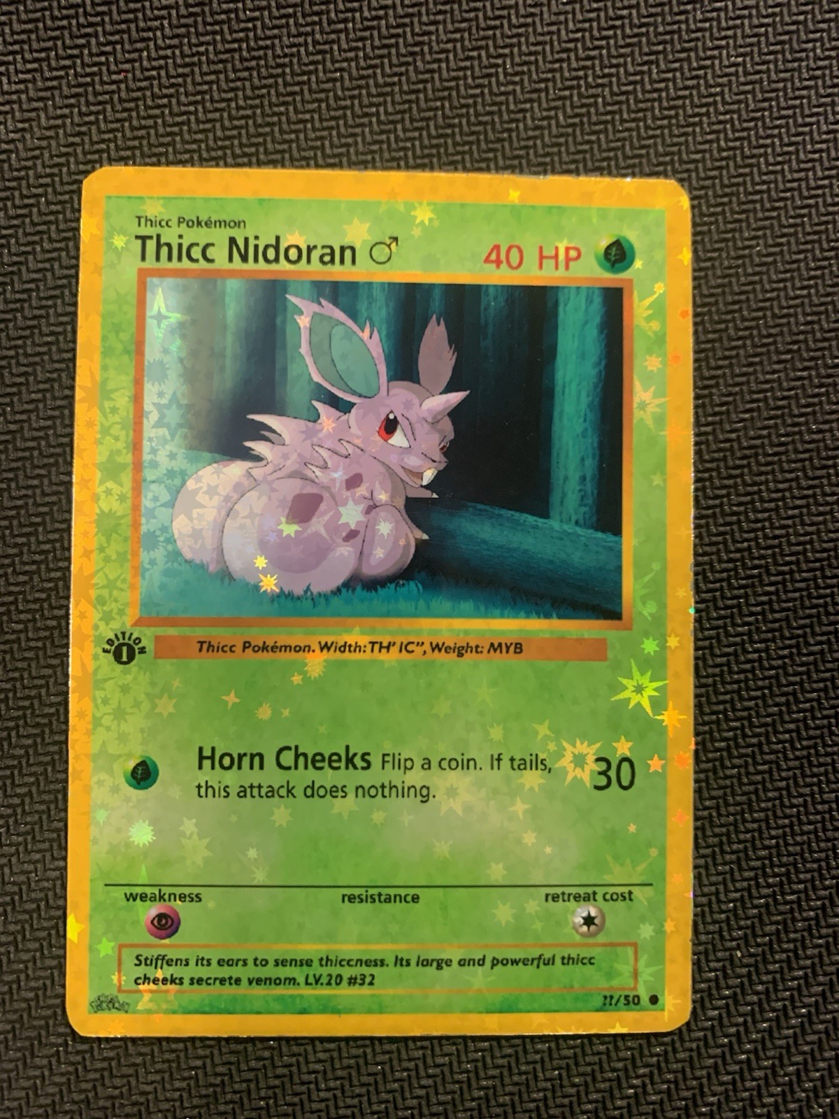 Thicc Nidoran (Alternative Custom Art) Holografic Card