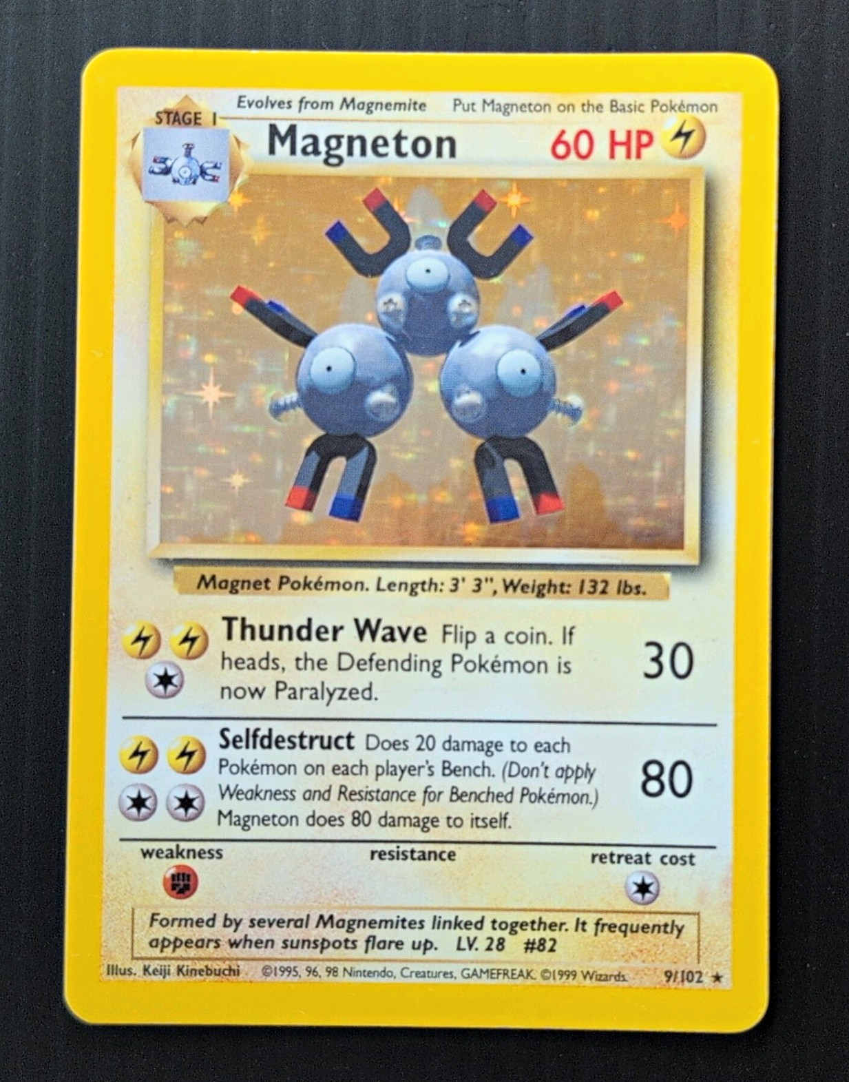 Magneton 009/102 Pokemon Base Set WOTC Holo Rare English 1999