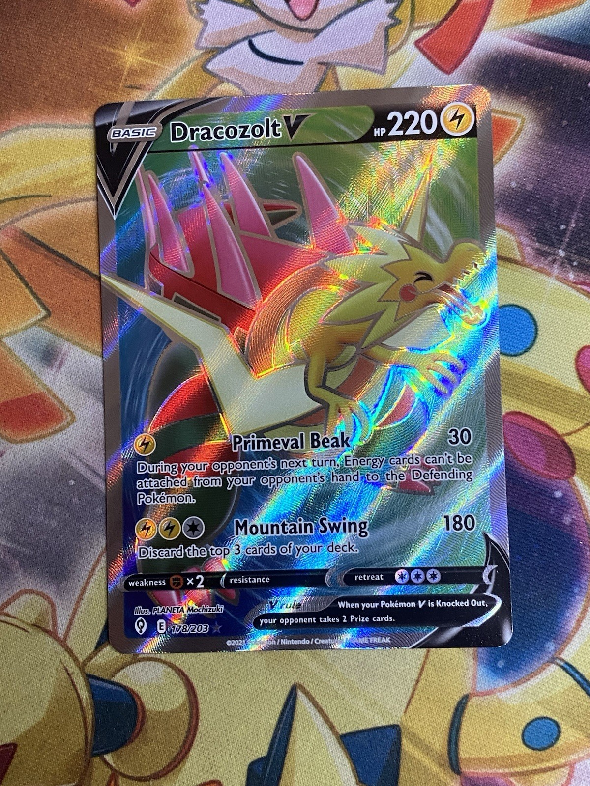 Dracozolt V (Full Art) 178/203 Swsh07: Evolving Skies Pokemon Card Holo -NM