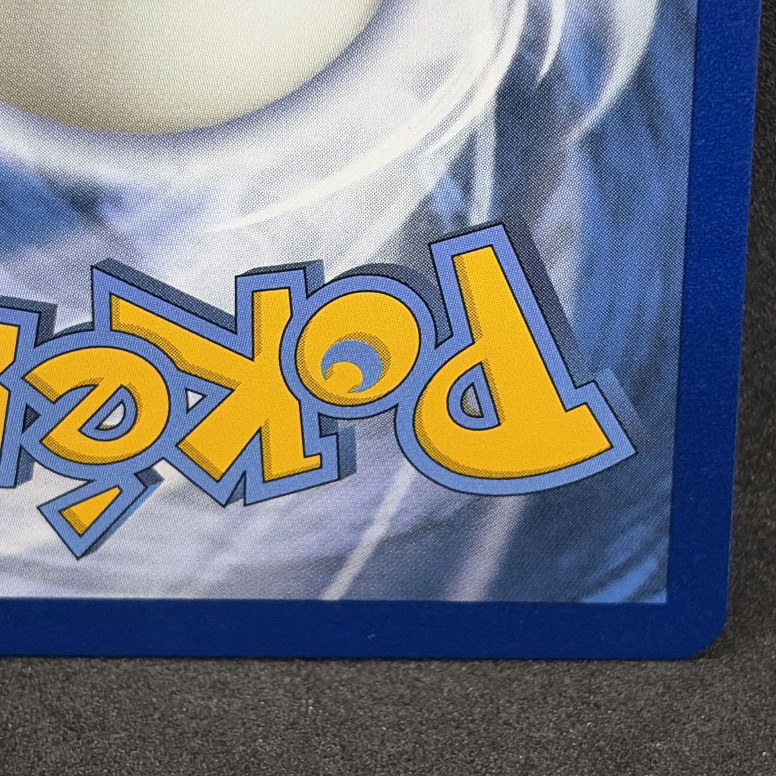 Reshiram 113/114 Celebrations: Classic Collection Holo Pokemon LP
