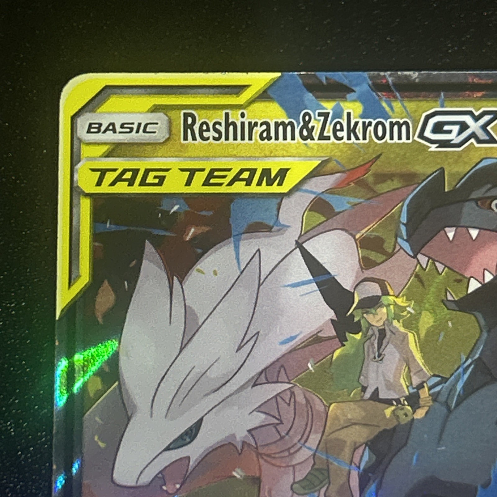 Reshiram & Zekrom GX 157/236 Sm-Cosmic Eclipse Holo LP