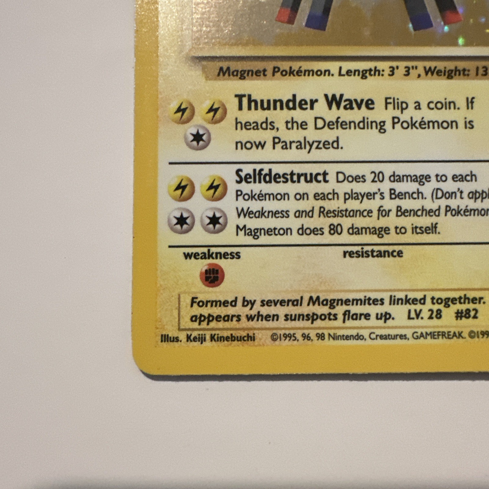 Magneton 9/102 | Base Set Unlimited | Holo | Pokemon Card TCG