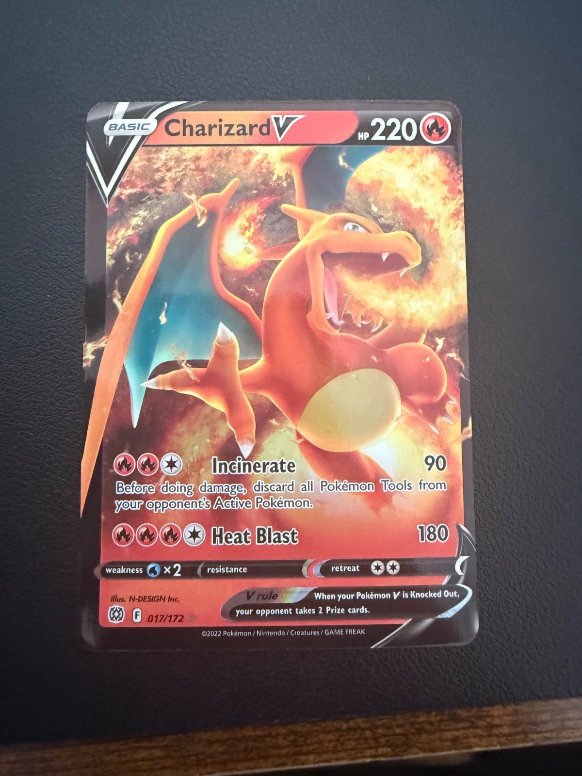 Pokémon TCG Charizard v 17/172 Brilliant Stars NM Condition