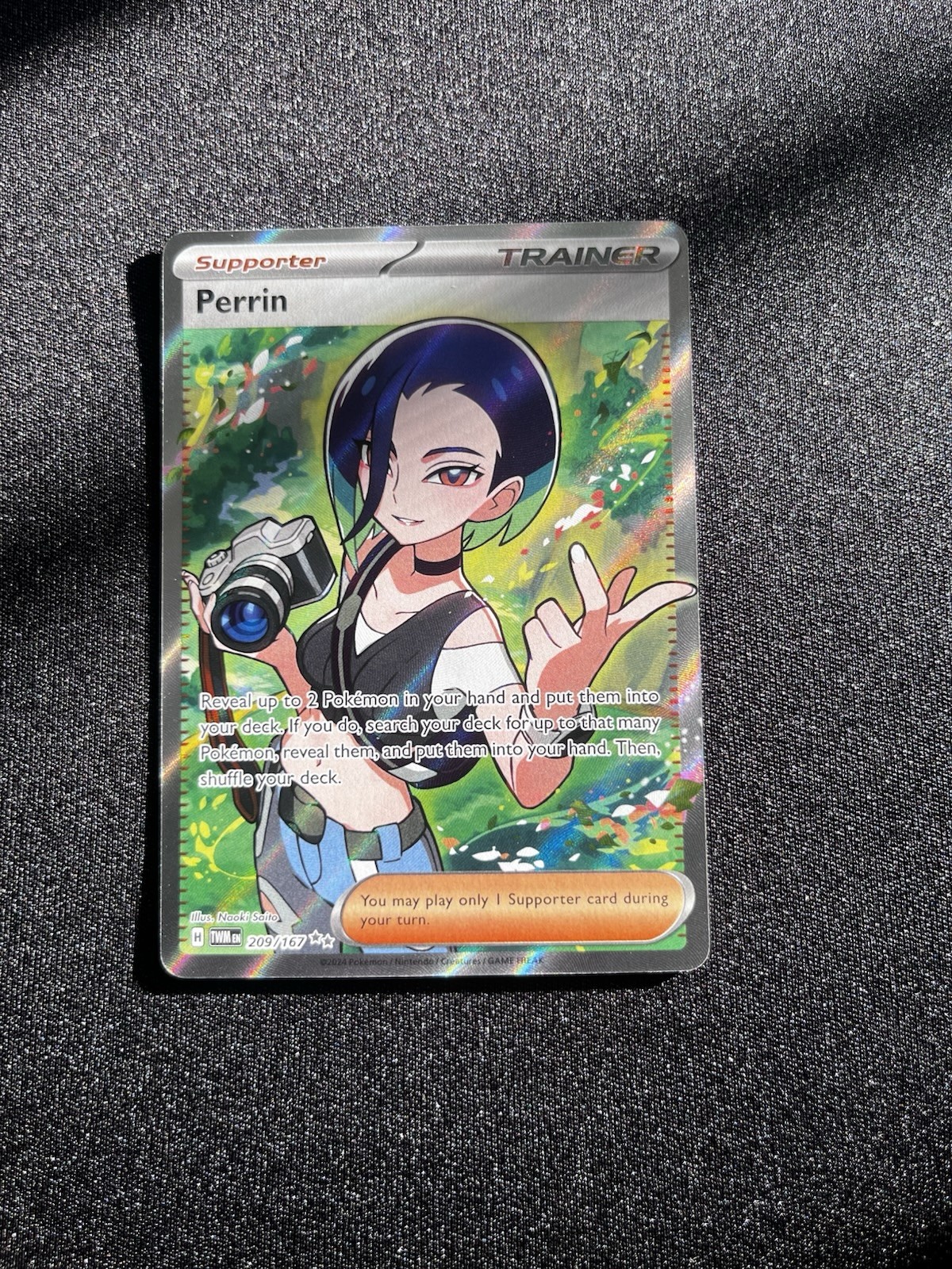 Perrin 209/167 Sv06: Twilight Masquerade Holo
