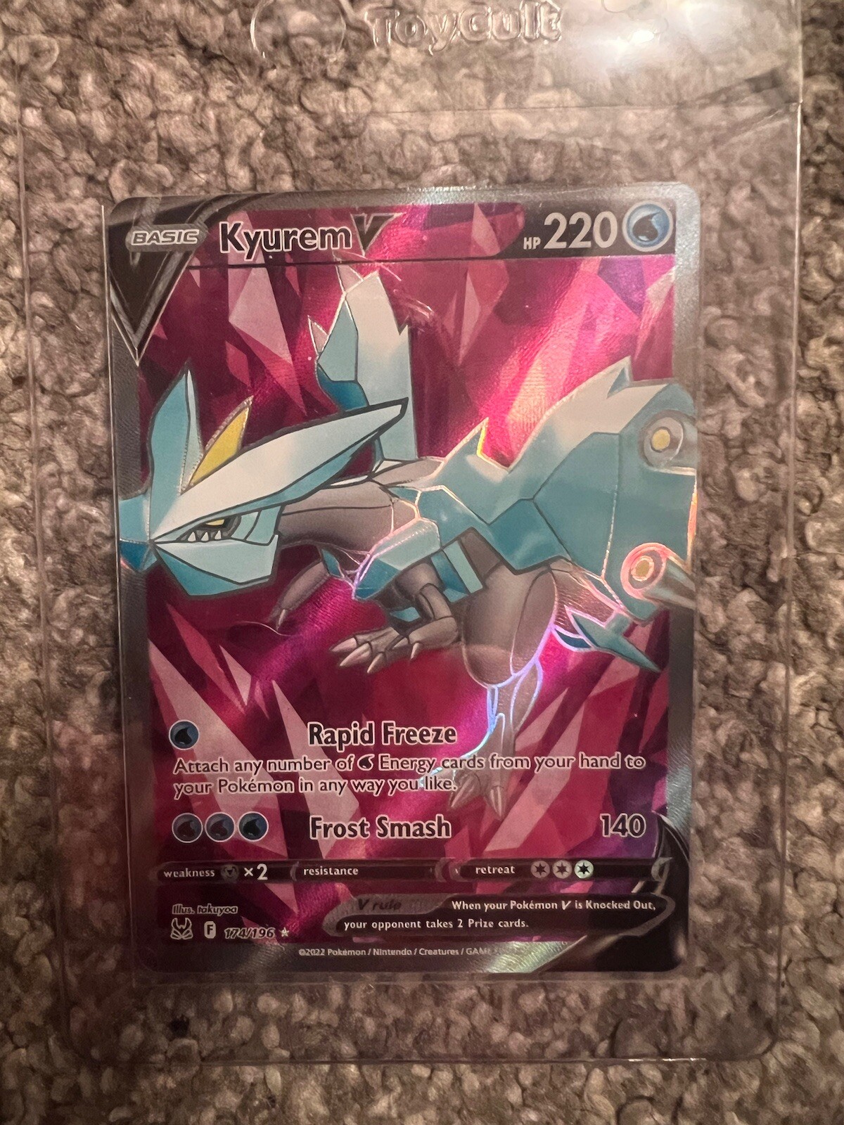 Kyurem V 174/196 – Lost Origin Pokemon TCG