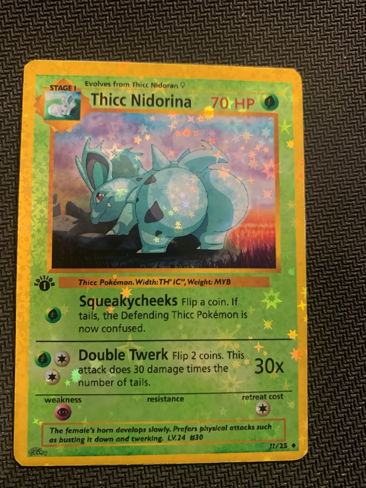 Thicc Nidorina (Alternative Custom Art) Holografic Card