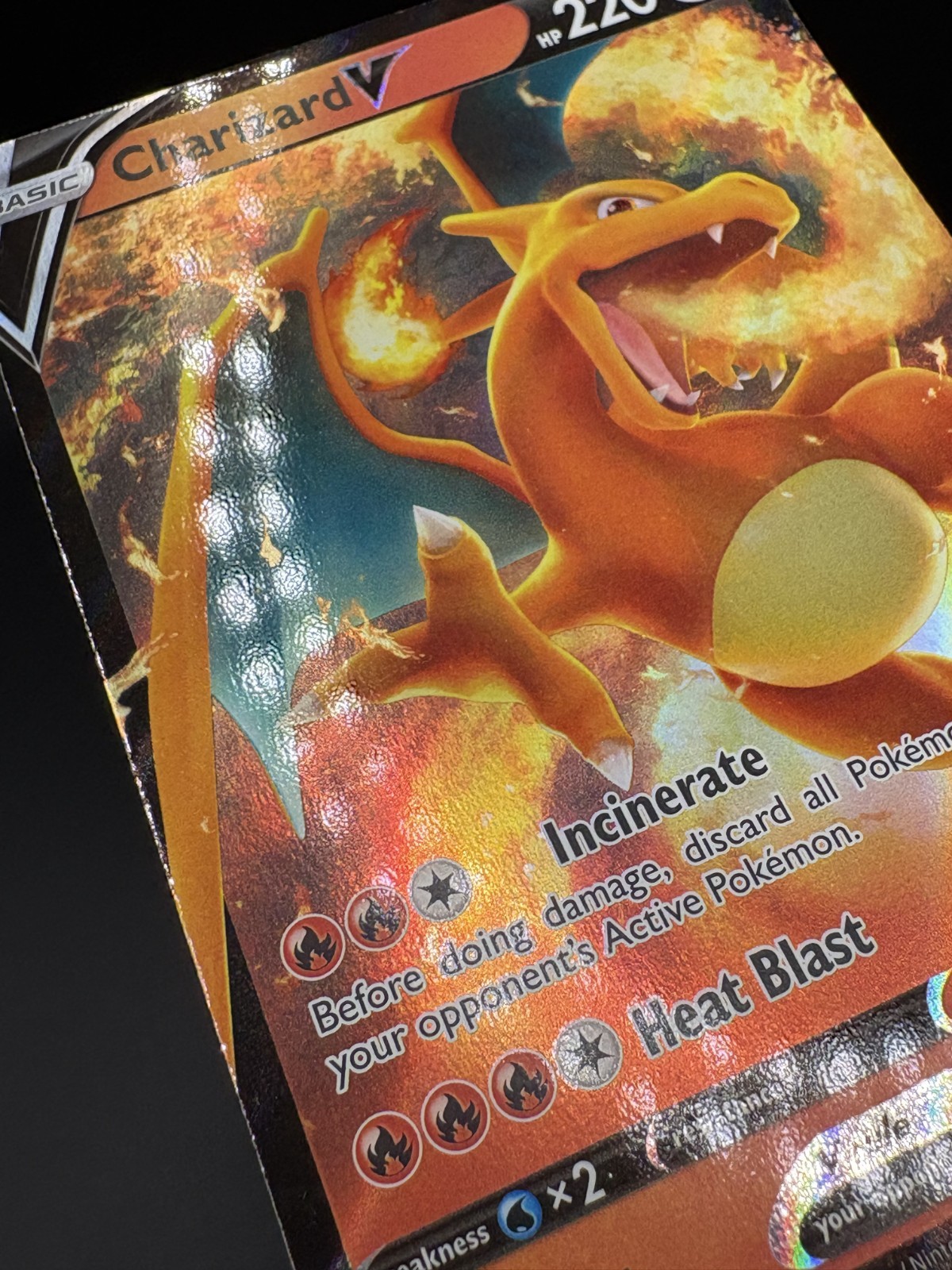 Pokémon Charizard V 17/172 Ultra Rare Holo Brilliant Stars 2022 TCG NM