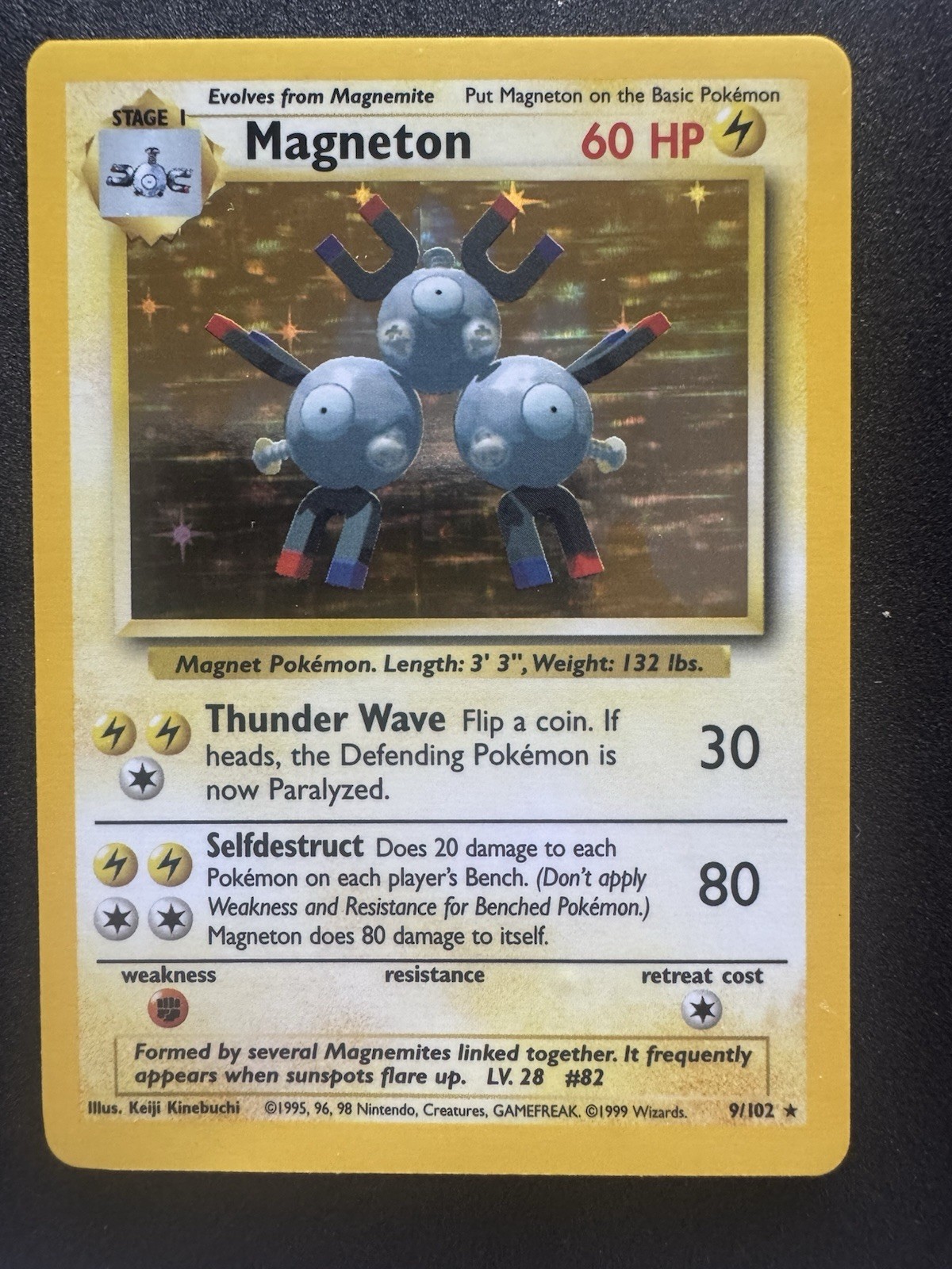 Magneton Base Set Holo 009/102 Unlimited English Vintage Pokemon Card