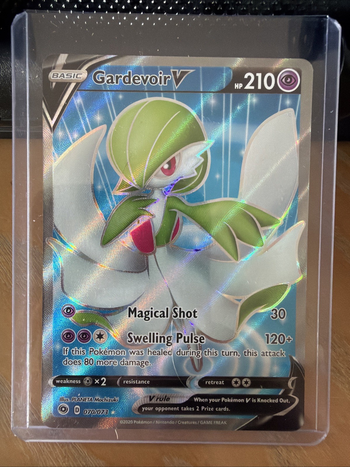 Gardevoir V (Full Art) 70/73 Champions Path Holo