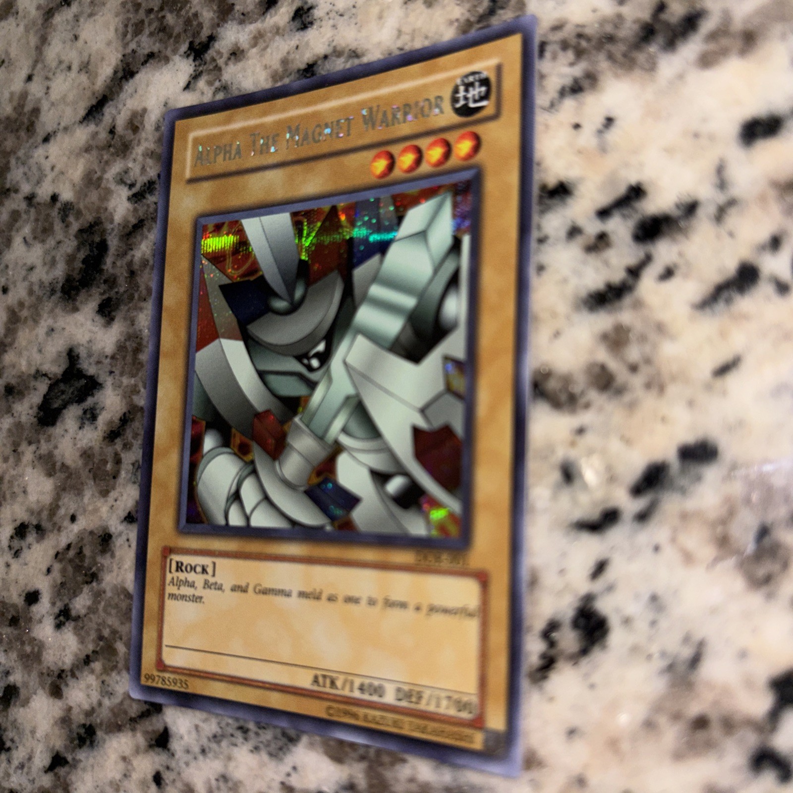 2005 Yu-Gi-Oh! Dark Revelation Volume 1 Alpha The Magnet Warrior Super Rare NM