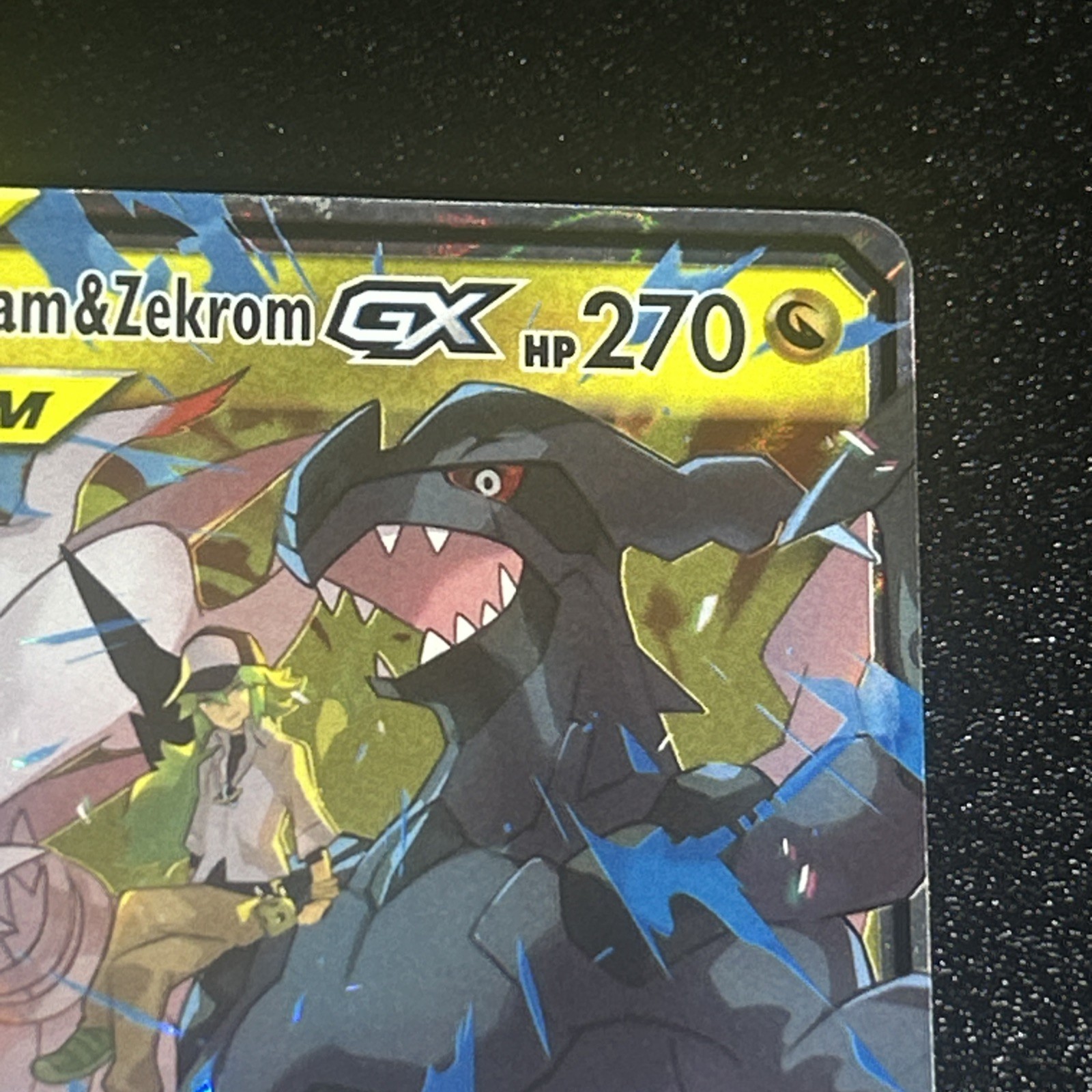 Reshiram & Zekrom GX 157/236 Sm-Cosmic Eclipse Holo LP