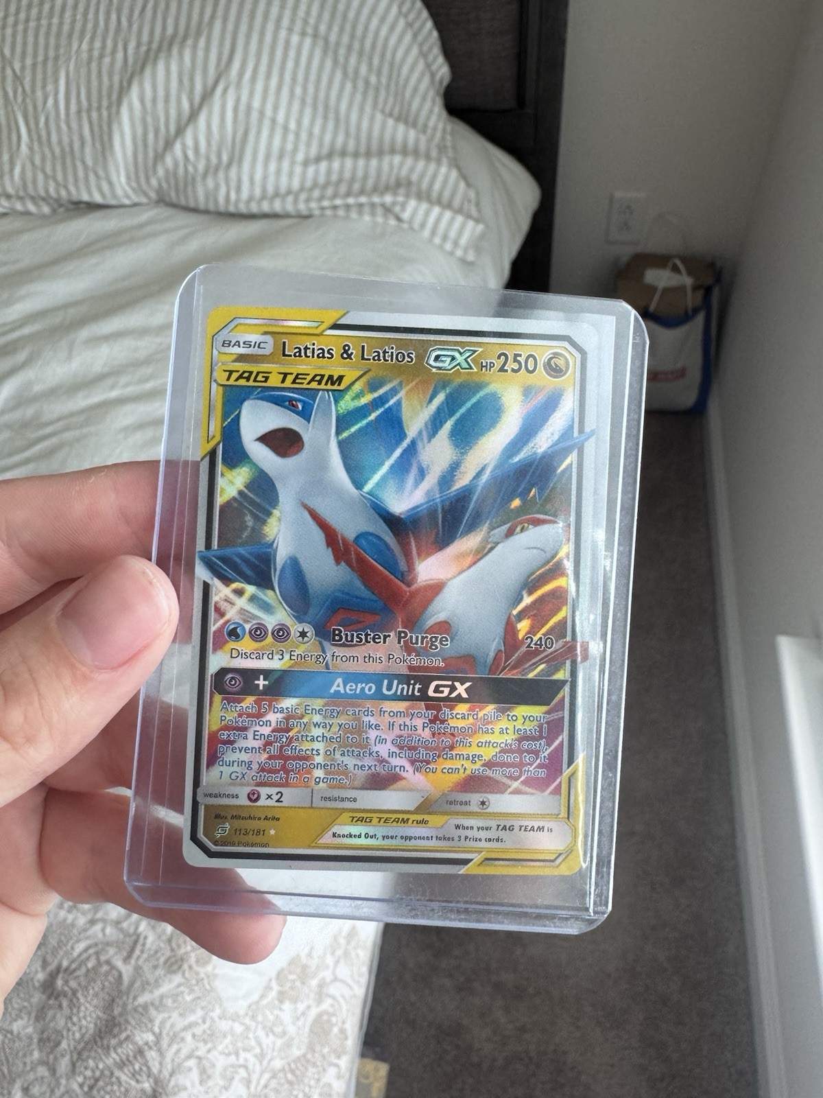 The Pokémon Company Latias & Latios GX 113/181 Team Up Holo UR EN 2019 250HP